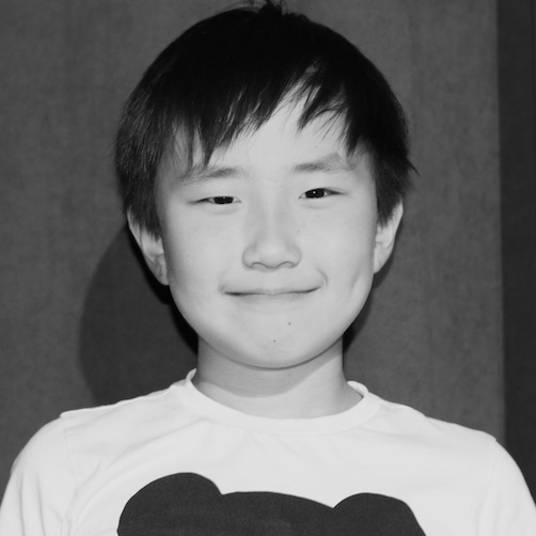 Noah Zhang (Cat) head shot