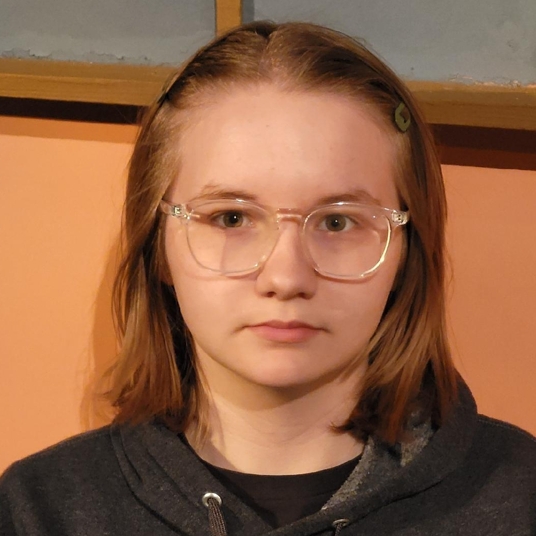 Maylee Knight head shot