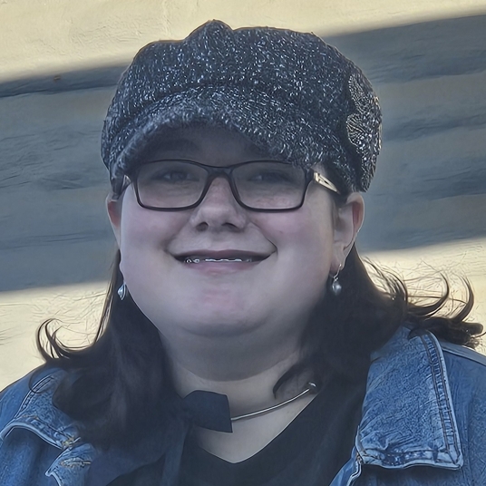 Elizabeth Pugh head shot