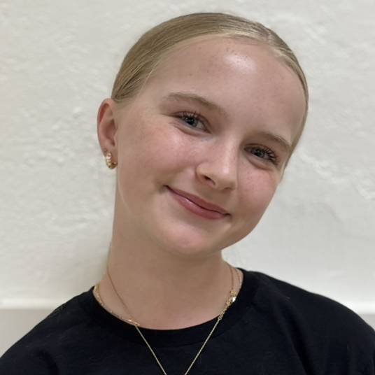 Maddie Carr head shot