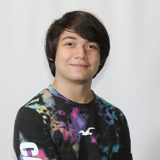 Xavier Holub head shot
