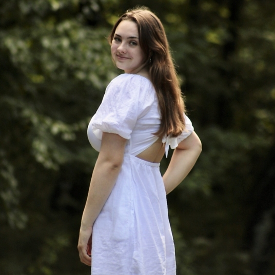 Isabelle Czechowski head shot