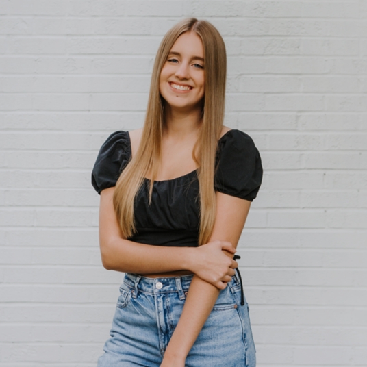 Emily Robertson head shot