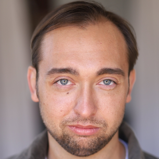 Alex Hanson head shot
