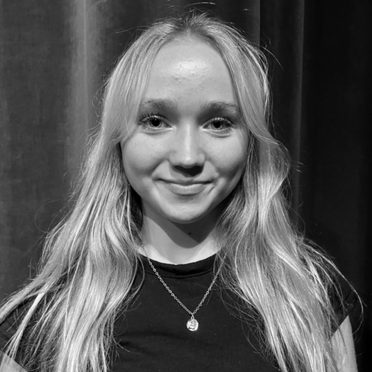 Savannah Auran head shot