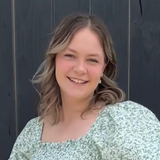 Melody Miller '25 head shot