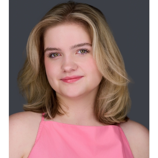 Tori Staggs* '25 head shot