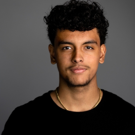 Lorenzo Perez '26 head shot