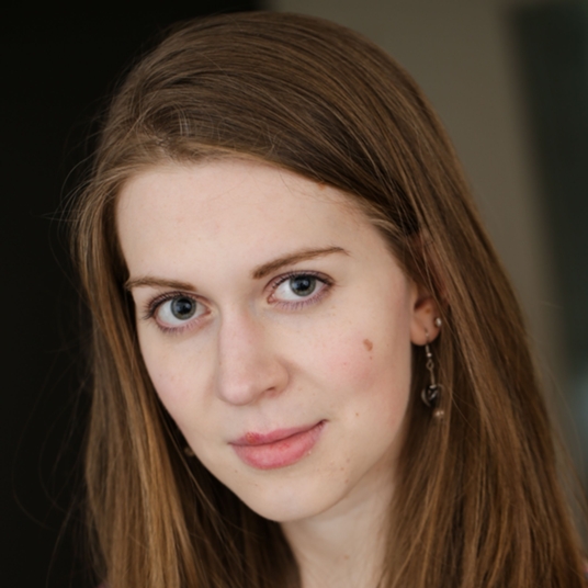 Hanna Destiny Lynn head shot