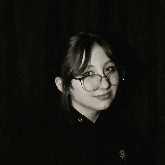 Millie Davitz head shot