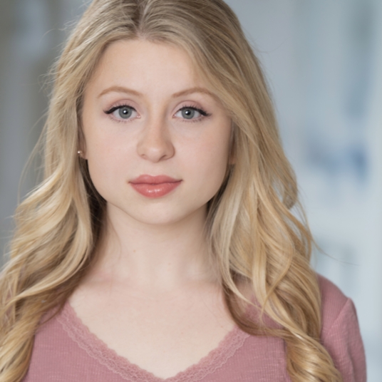 Meredith Charbonnet head shot
