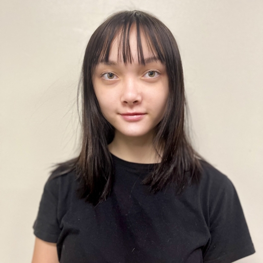 Mila Lee head shot