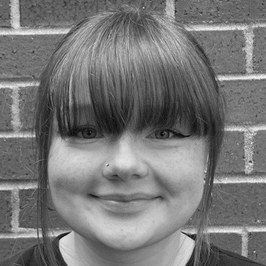 Savannah Gray head shot