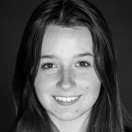 Izzi Arave head shot