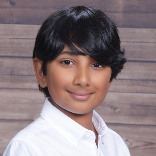 Nathan Manoj head shot