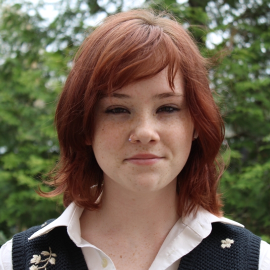 Leah Dickinson* head shot
