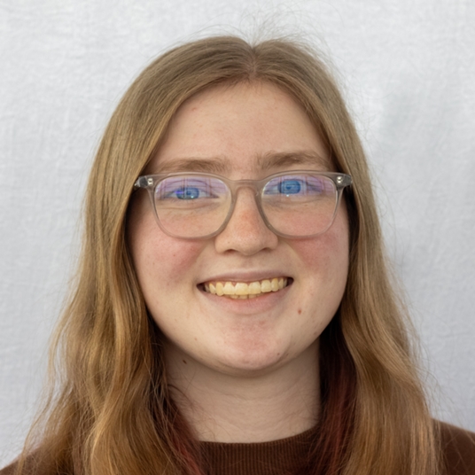 Aria Coumoundouros* head shot