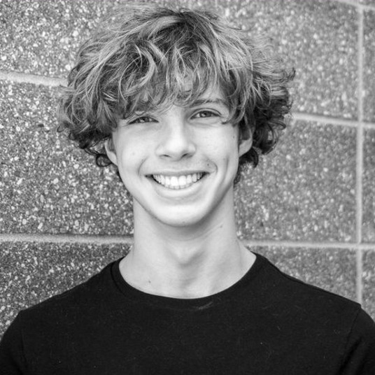 Noah Gillan head shot
