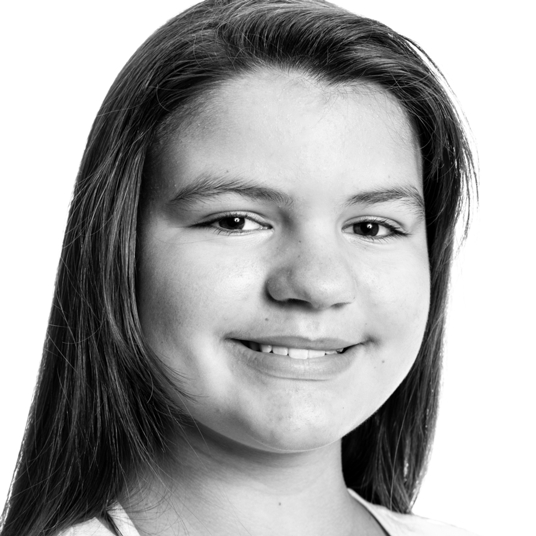 Sofie Canales head shot