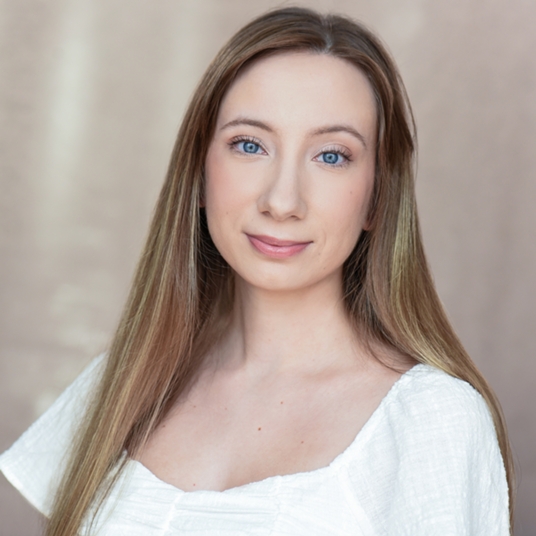 Tina Aurora head shot