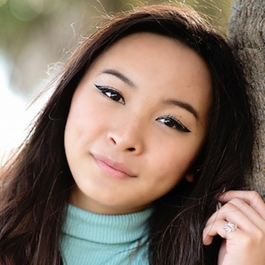 Jade Riedel head shot