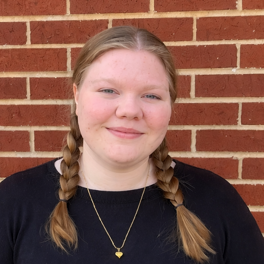 Sadie Wells head shot