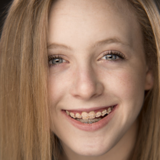 Caitlin McAuliffe head shot