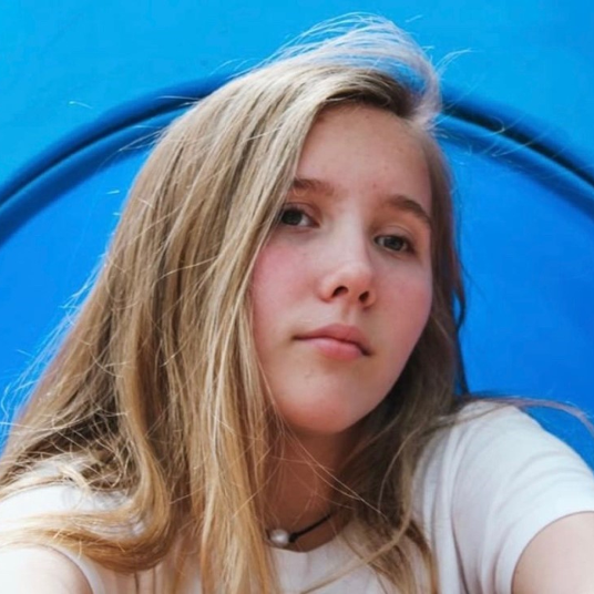 Willa Barrentine head shot