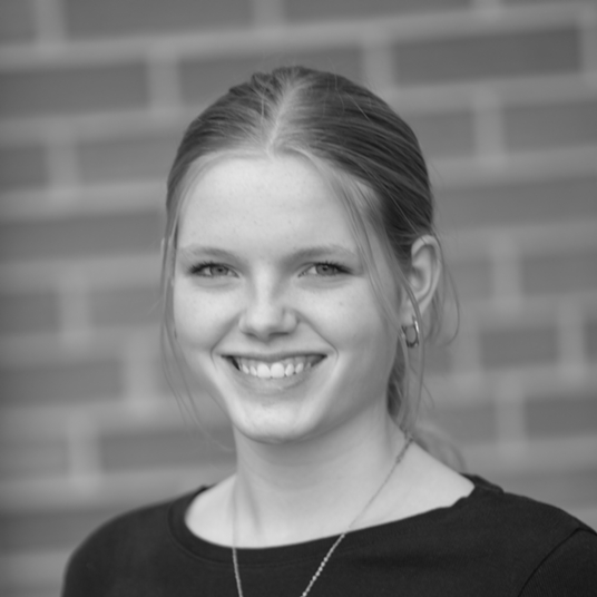 Olivia Malone head shot