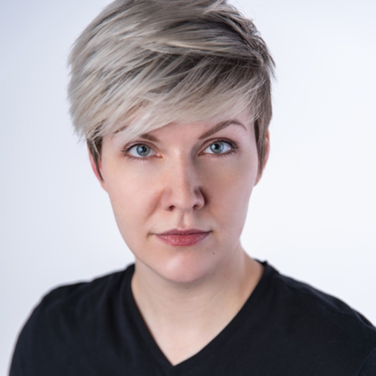 Jesselle Laurén head shot