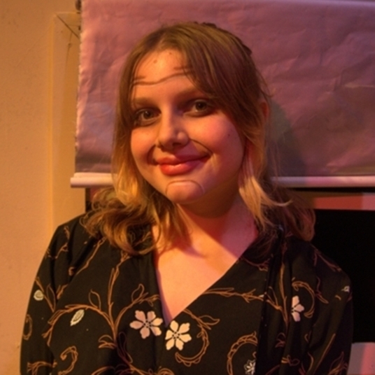 Em West head shot