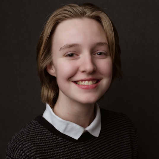 Madeleine Ray head shot