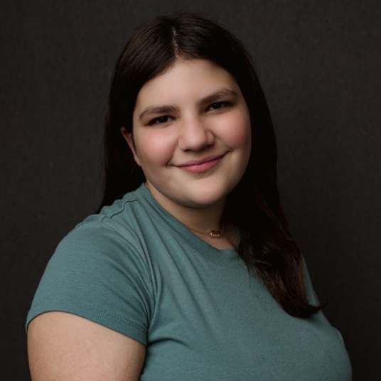 Ava Tuttle head shot