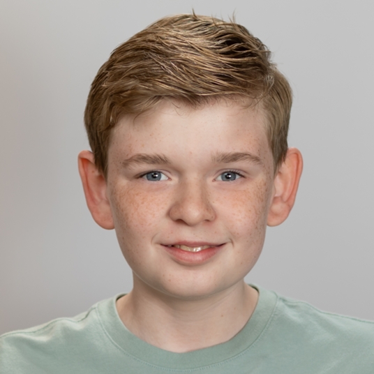 Evan Wolfe head shot