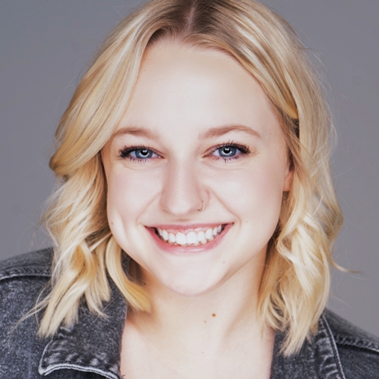 Emily Hanner head shot