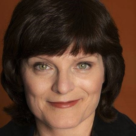 Jennifer Buttell head shot