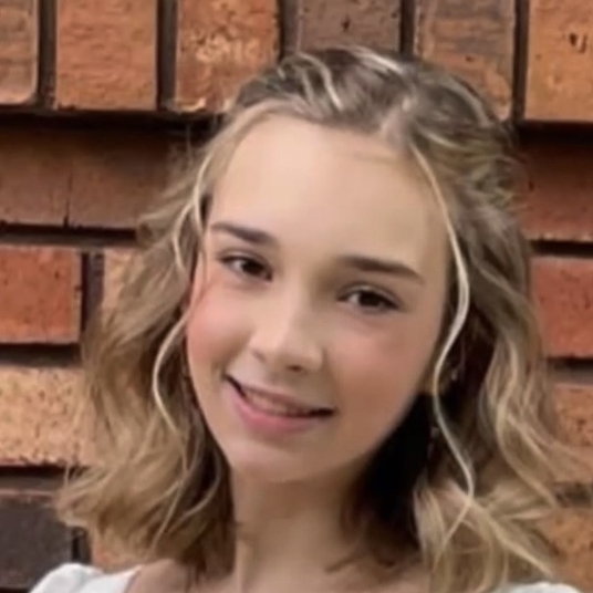 Claire Huntley head shot