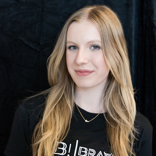 Mia Beckloff head shot