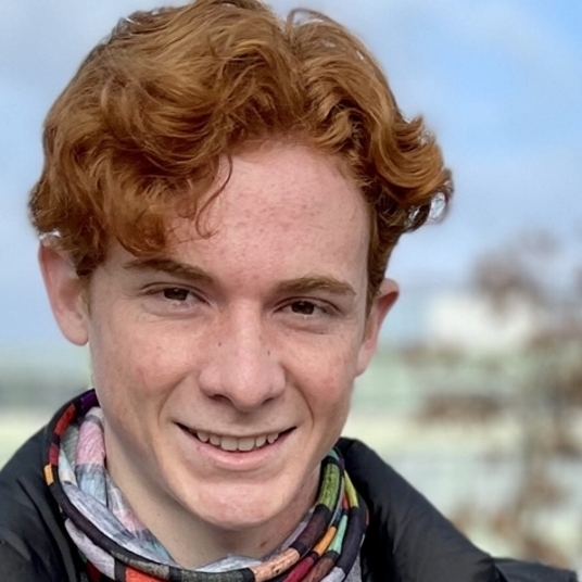 Andrew Capron head shot