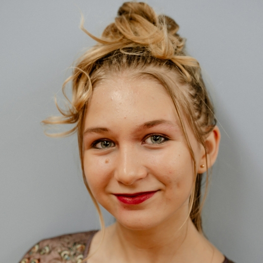 Valerie Halvorson head shot