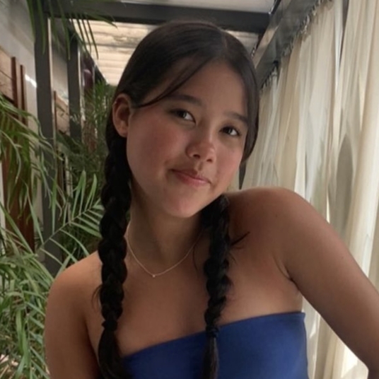 Valeska Damon head shot