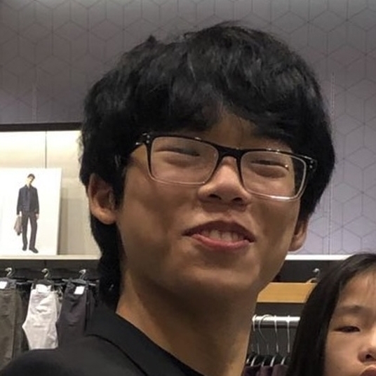 Jun Wei Mai head shot