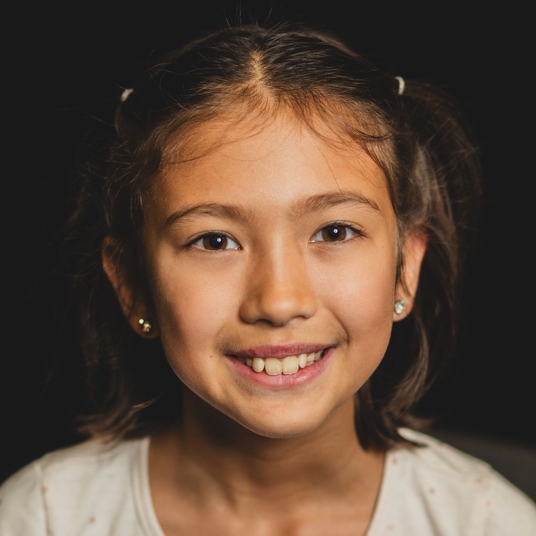 JUNIPER O'MEARA head shot