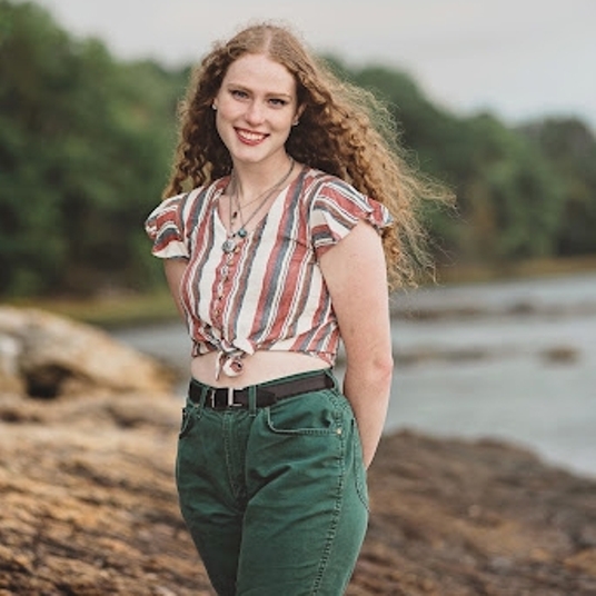 Samantha Melquist head shot