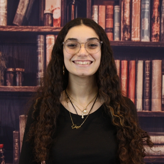 Grace Macedo head shot