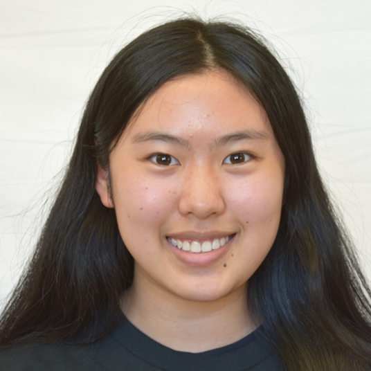 Emily Zeng head shot