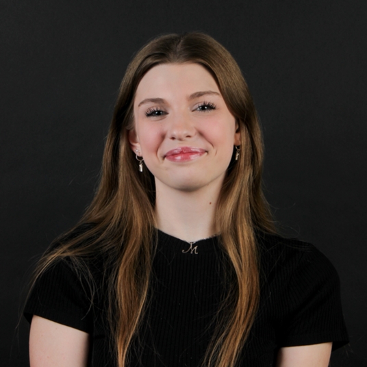 Megan Thomas head shot