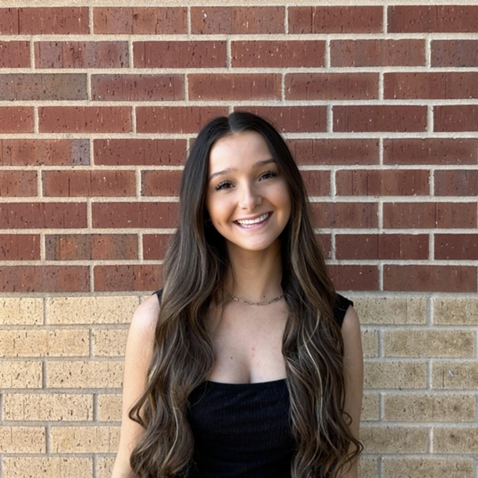 Belle Pfeil head shot