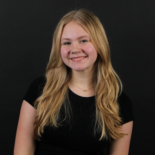 Hope Thomas head shot