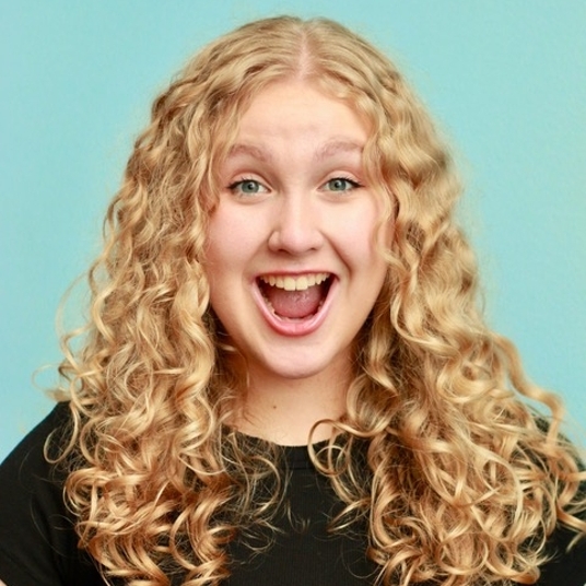 Corinne Thomas head shot